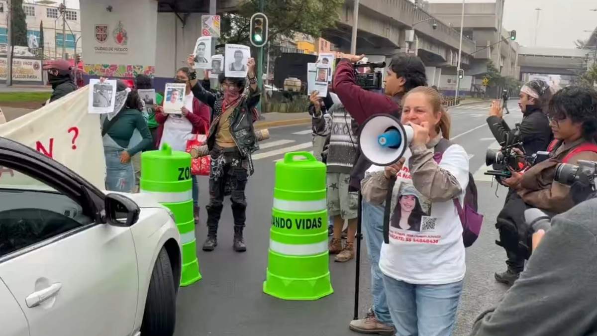 En bloqueo en Viaducto por parte de familiares de desaparecidos