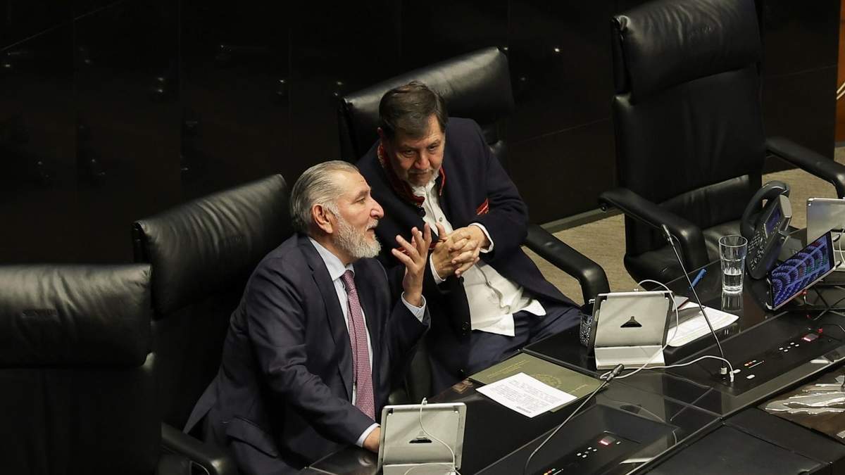 Adán Augusto López y Gerardo Fernández Noroña en el Senado