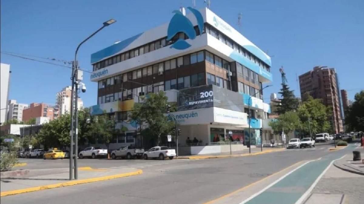 La municipalidad de Neuquén modificó el calenario de servicios por el feriado de carnaval. Fuente: (Neuquén al Instante)