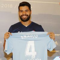 'Quiero buscar cosas grandes”: Araujo al ser presentado con el Celta de Vigo
