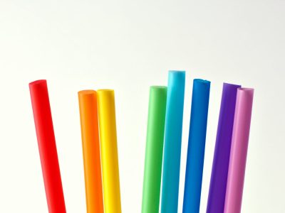 Diversión asegurada: con un sorbete de plástico hacé este juguete que aman todos
