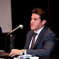 INE confirma sanción a Samuel García por triangulación de recursos