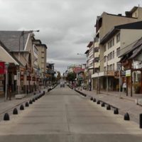 Qué noche Bariloche: 12 detenidos por no cumplir las restricciones horarias