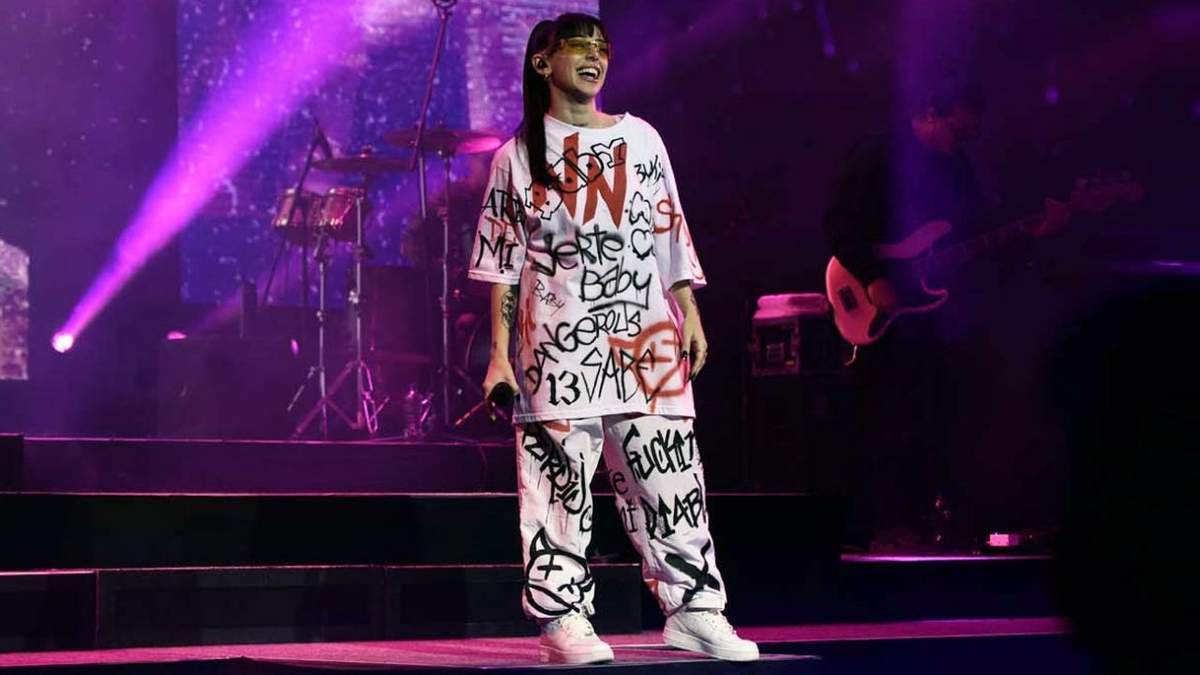Nicki Nicole cierra la primera noche de la Fiesta de la Confluencia. Fuente: (Facebook)