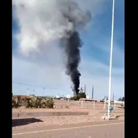 Explosión e incendio en una planta de separación de gases operada por YPF en Loma La Lata