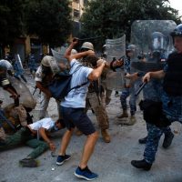 Adelantan elecciones en Líbano ante oleada de protestas por explosión en Beirut