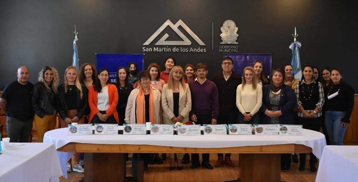 Encuentro entre los representantes de Protección al Consumidor. Fuente: (Twitter)