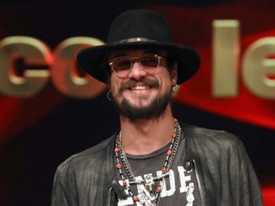 Con una romántica imagen, Daniel Osvaldo blanqueó oficialmente a su nueva conquista