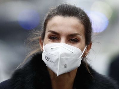 Las fotos llegaron a la reina Letizia: escapada romántica y escándalo
