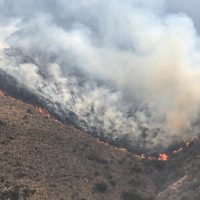 Córdoba: el fuego llegó a las aerosillas de Los Cocos y esperan la llegada de la lluvia