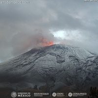 La actividad en el Popocatépetl ha bajado, por lo que no aumentará la alerta volcánica: AMLO