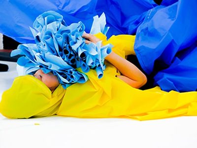 "La cabeza en azul": danza, plástica, coreografía...