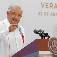 AMLO insiste en buscar acuerdo con Iberdrola y 9 empresas extranjeras tras aprobarse ley eléctrica