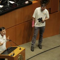 Revelan pagos del Senado al camarógrafo de Noroña por un millón 240 mil pesos en un año