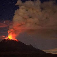 Alerta en México ante el alto nivel de actividad del volcán Popocatépetl que presenta récord de explosiones