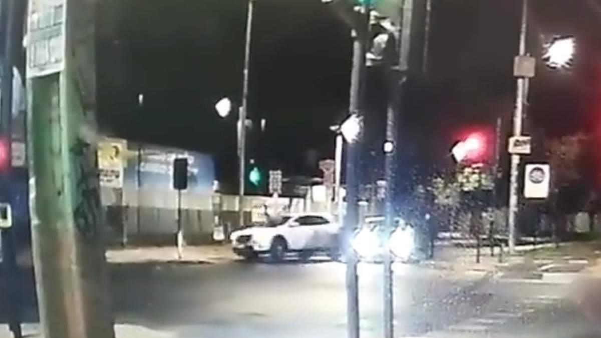 La maniobra dela mujer fue captada en video