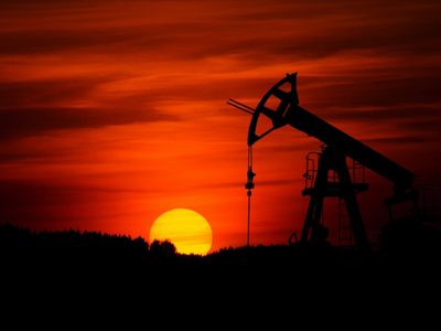 A recortar petróleo: la OPEP+ tomará determinaciones a partir de octubre