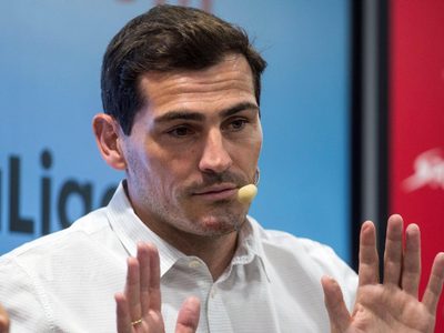Se lo tomó con humor: Iker Casillas sufrió un pequeño imprevisto y lo compartió en las redes
