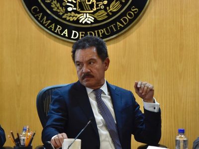 Actuales consejeros no pueden aspirar al cargo de presidente del INE: Mier