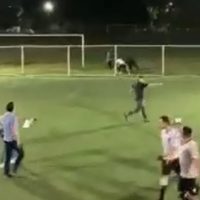 Partido de futbol 7 en Azcapotzalco termina en balazos, le disparan al árbitro (Video)