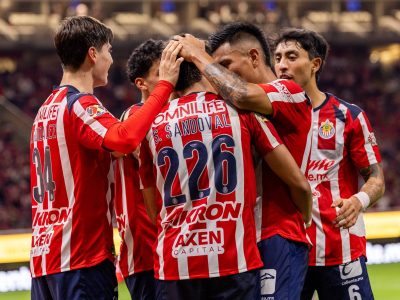 Chivas derrota 3-1 a Necaxa en el primer partido ante su exentrenador Fernando Gago (Videos)