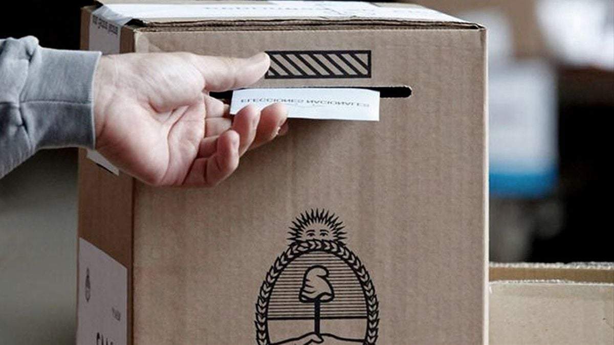 Elecciones primarias, abiertas, simultáneas y obligatorias. Fuente: (Twitter)