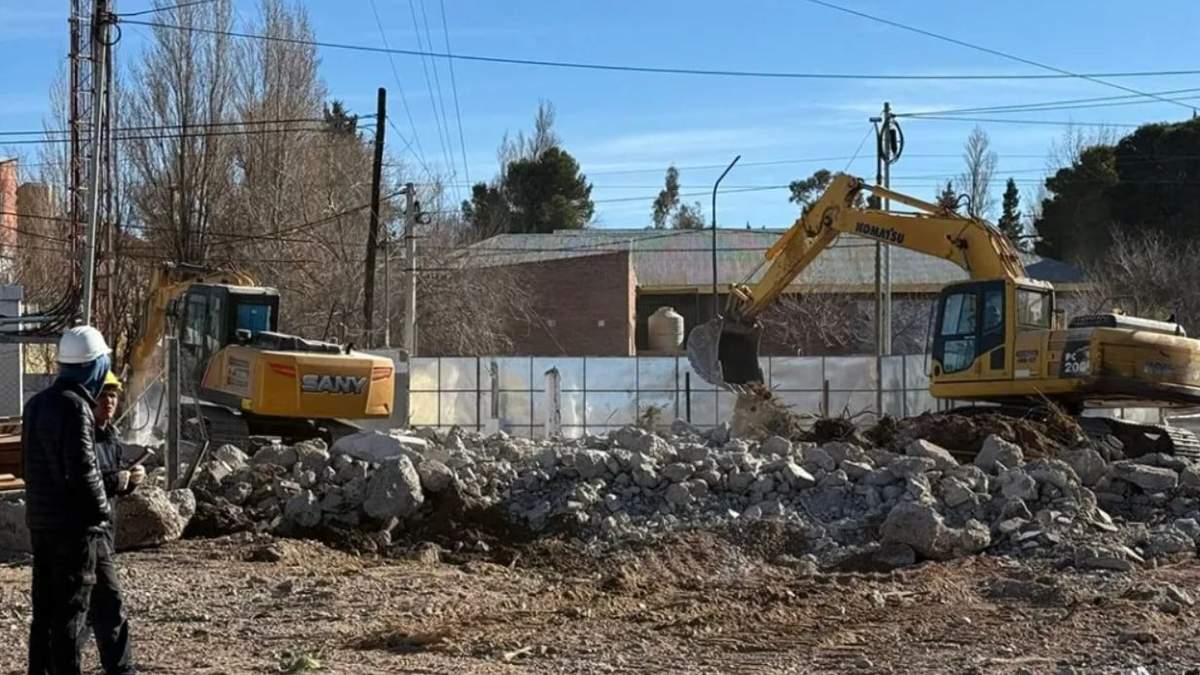 La empresa dispone de un plazo de 420 días corridos para terminar la obra del nuevo edificio. Fuente: (Gobierno de Neuquén)