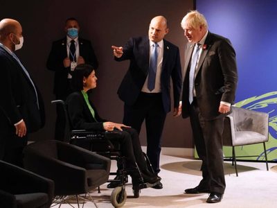 Ministra no pudo participar en la cumbre climática COP26 porque no había acceso en silla de ruedas