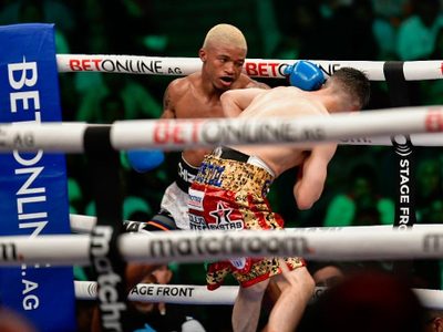 Gatito Curiel cayó por nocaut técnico ante Sivenanthi y perdió el título mundial minimosca