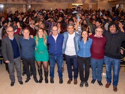 El neuquino Jesús Escobar presentó su candidatura a presidente