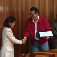 Marco Antonio Mena recibe constancia de mayoría en Tlaxcala