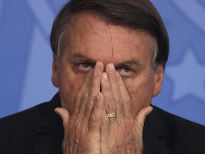 La Justicia de Brasil prohibió a Jair Bolsonaro usar las cuentas oficiales para autopromocionarse