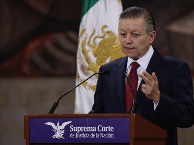 Zaldívar presume que defensores públicos representarán a 463 presas del penal de Santa Martha