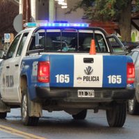 Incumplió una restricción perimetral, quiso huir de la policía y recibió un disparo en la cabeza