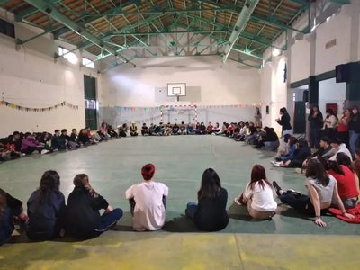 La iniciativa “Niñeces libres de violencia” llega a la zona Confluencia para prevenir el bullying