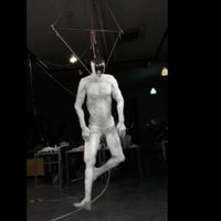 Robot humanoide con estructura ósea y músculos parece cobrar vida (Video)