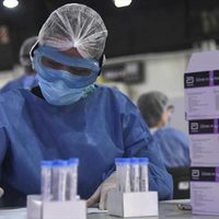 El país logró un nuevo récord de inmunizaciones contra el coronavirus