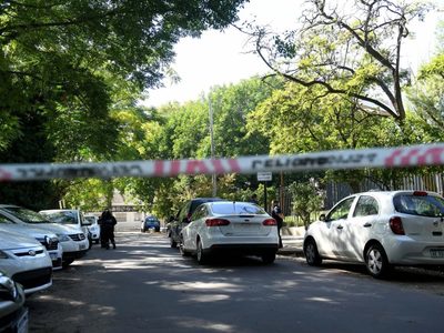 Encontraron a una bebé muerta en una obra en construcción y acusan de homicidio su madre