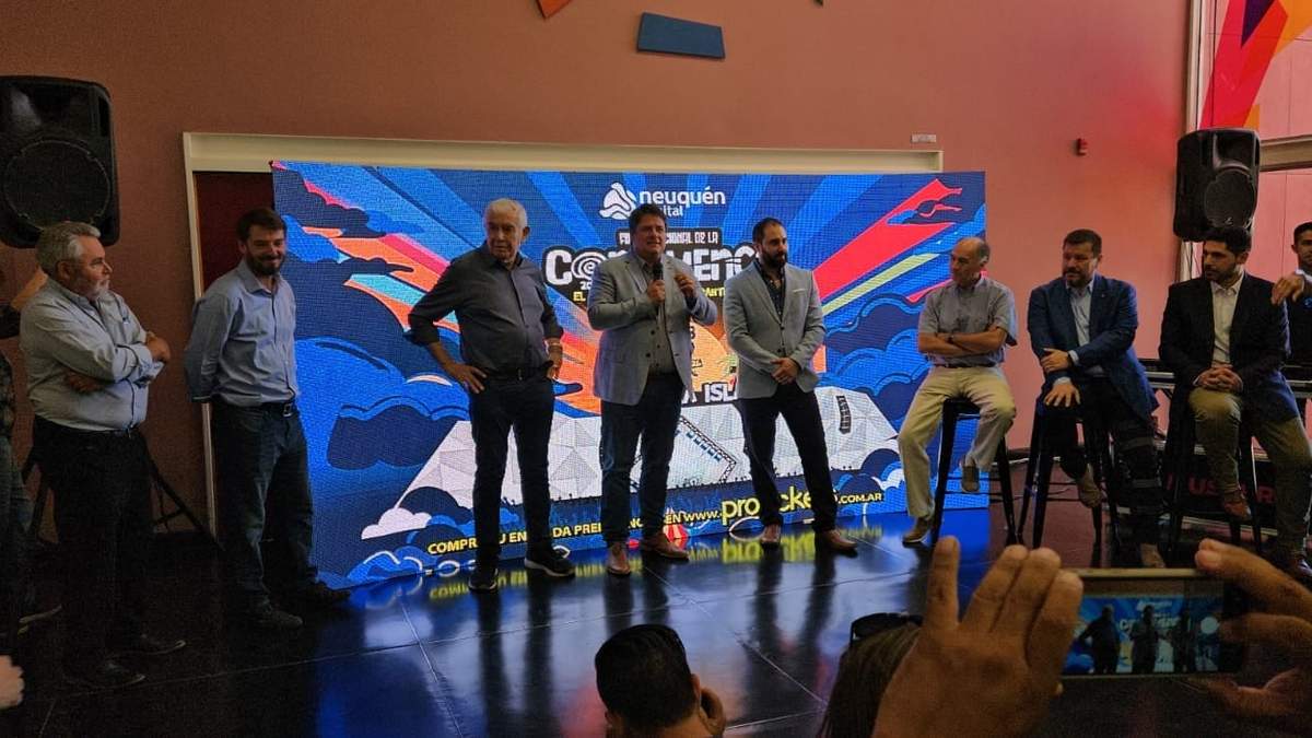 Mariano Gaido dio a conocer la grilla de artistas de la Fiesta de la Confluencia. Fuente: (Javier Manzano - Minuto Neuquén)