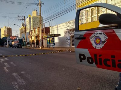 Rehenes en capós, drones y explosivos: así fue el asalto que aterrorizó a una ciudad de Brasil