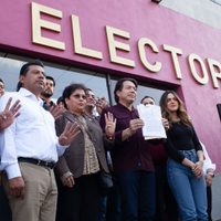 Delgado formaliza petición ante el INE para cancelar registro al PAN por caso García Luna