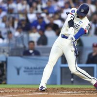 Ohtani conecta su jonrón 40 de la temporada en el juego de los Dodgers ante los Blue Jays