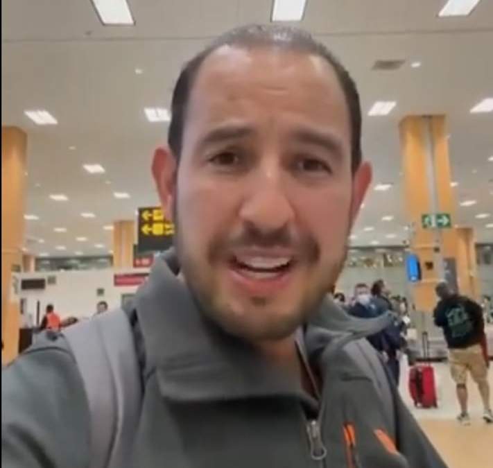 El líder opositor desde Lima, a donde fue deportado