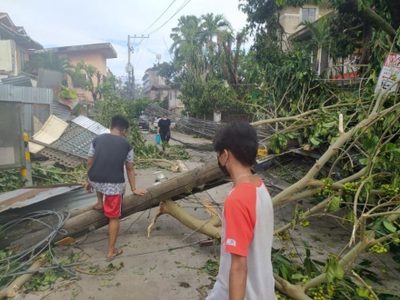 Intenso tifón se acerca al norte de Filipinas; ordenan evacuaciones y suspenden viajes por mar