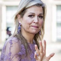 "¡No lo pudo esconder!": La foto que casi le cuesta a la Reina Máxima su trono