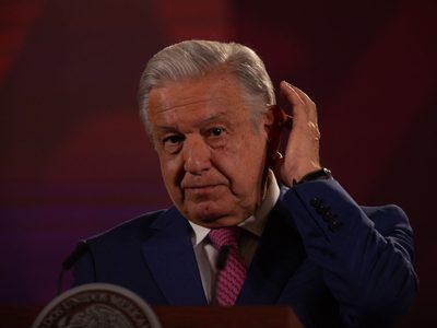 Compra de Banamex va por "buen camino": AMLO