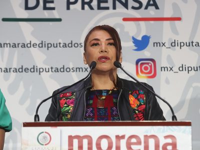 Diputada de Morena rechaza los nuevos libros de texto y pide frenar su reparto (Video)