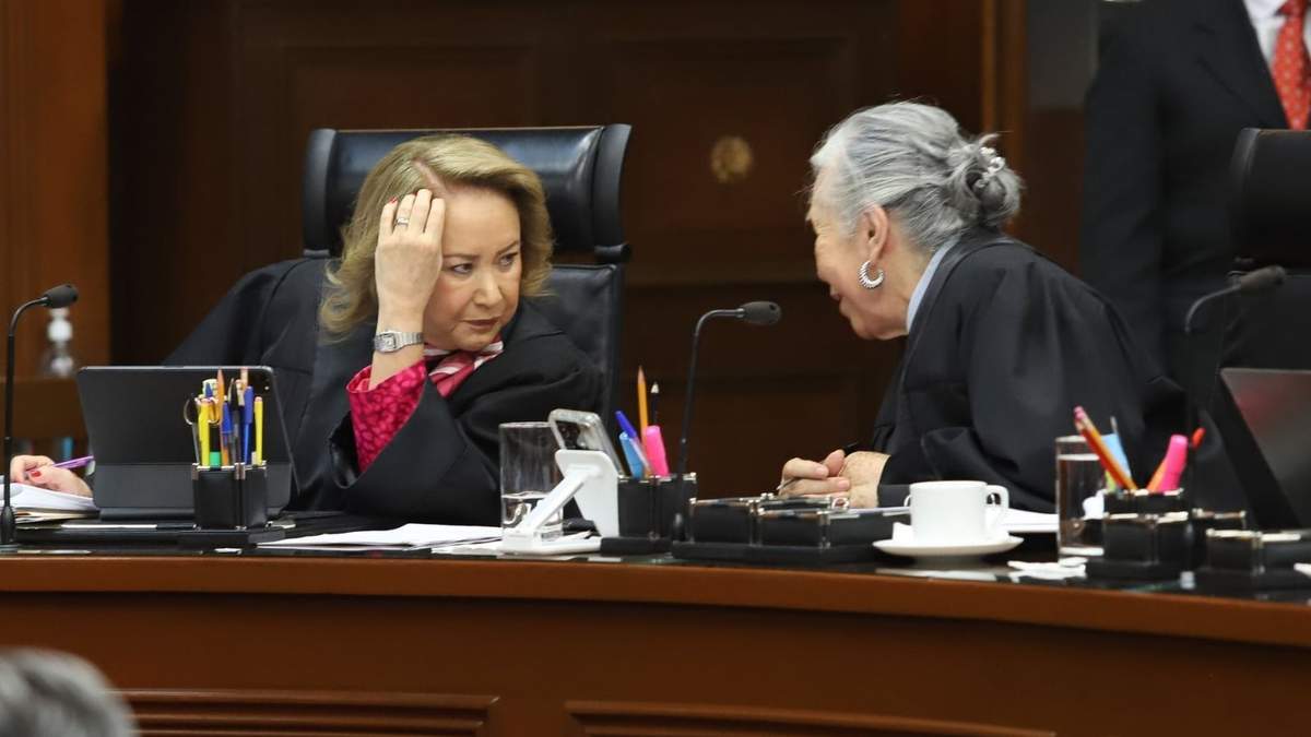Las ministras Yasmin Esquivel y María Estela Ríos