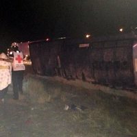 Volcadura de autobús en Galeana, NL., deja 12 lesionados