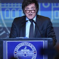 Javier Milei confirmó quiénes serán los titulares del Banco Central y del Banco Nación